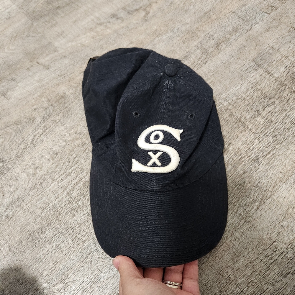 Vintage MLB Chicago White Sox '47 Brand Black Adjustable Baseball Cap